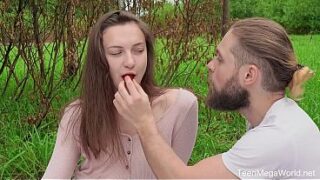 Lovers Get An Orgasm Outdoors Full Video
